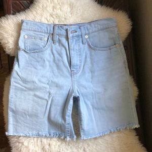 Women’s Madewell high-rise denim shorts size 25